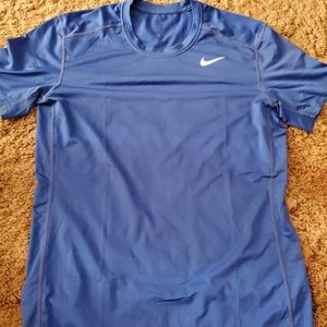 Nike mens dri-fit fitted short sleeve size M